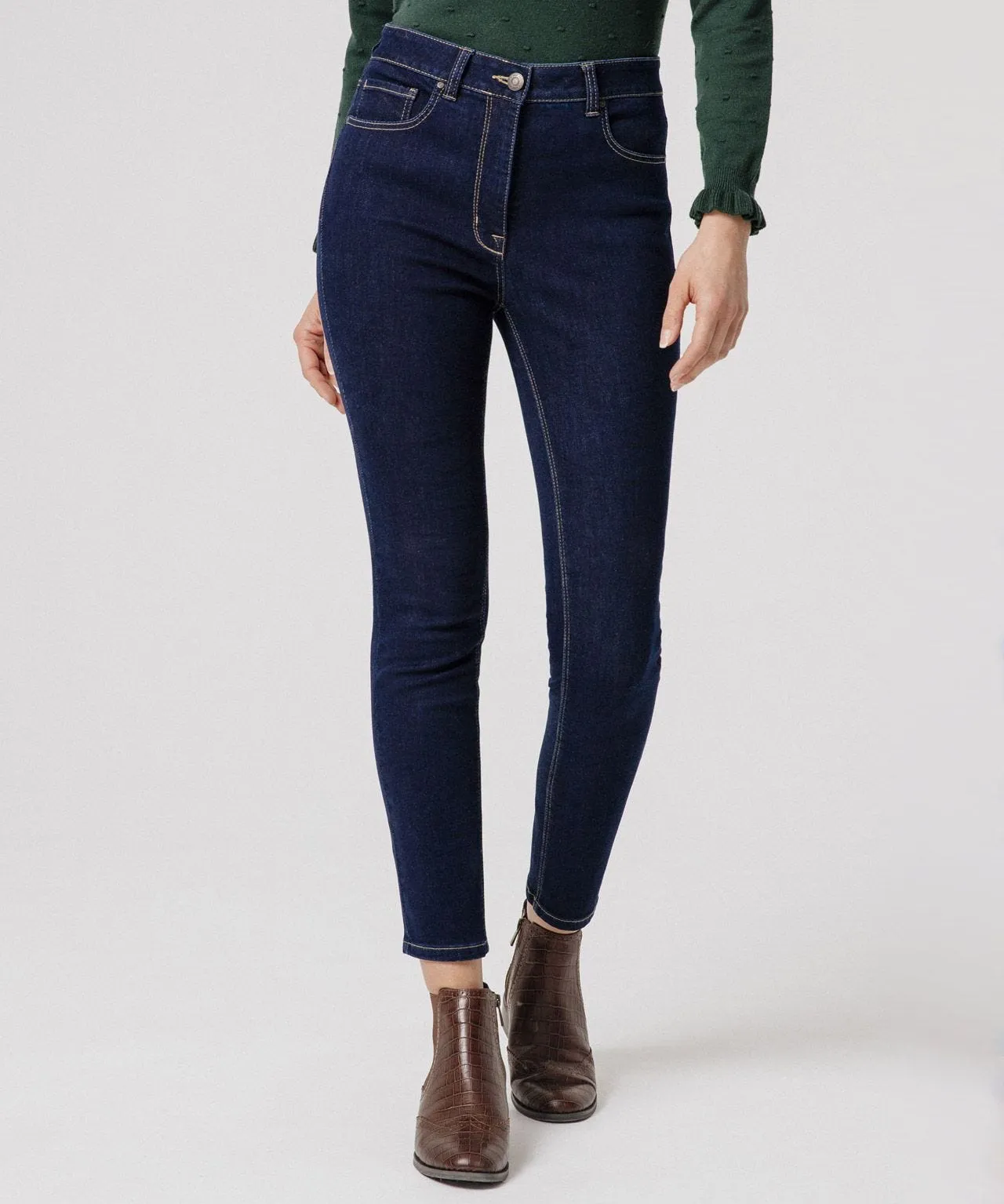 Secret Stretch Perfect Fit Jeans in 7/8 Length