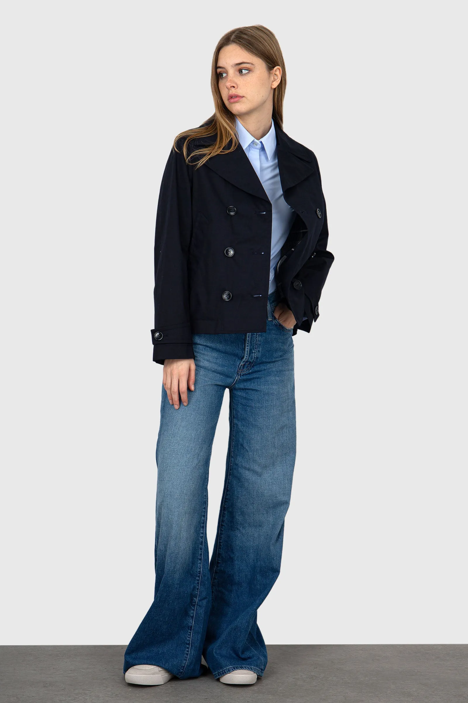 Mother Jeans: The Ditcher Roller Sneak in Superior Blu Medio for Women