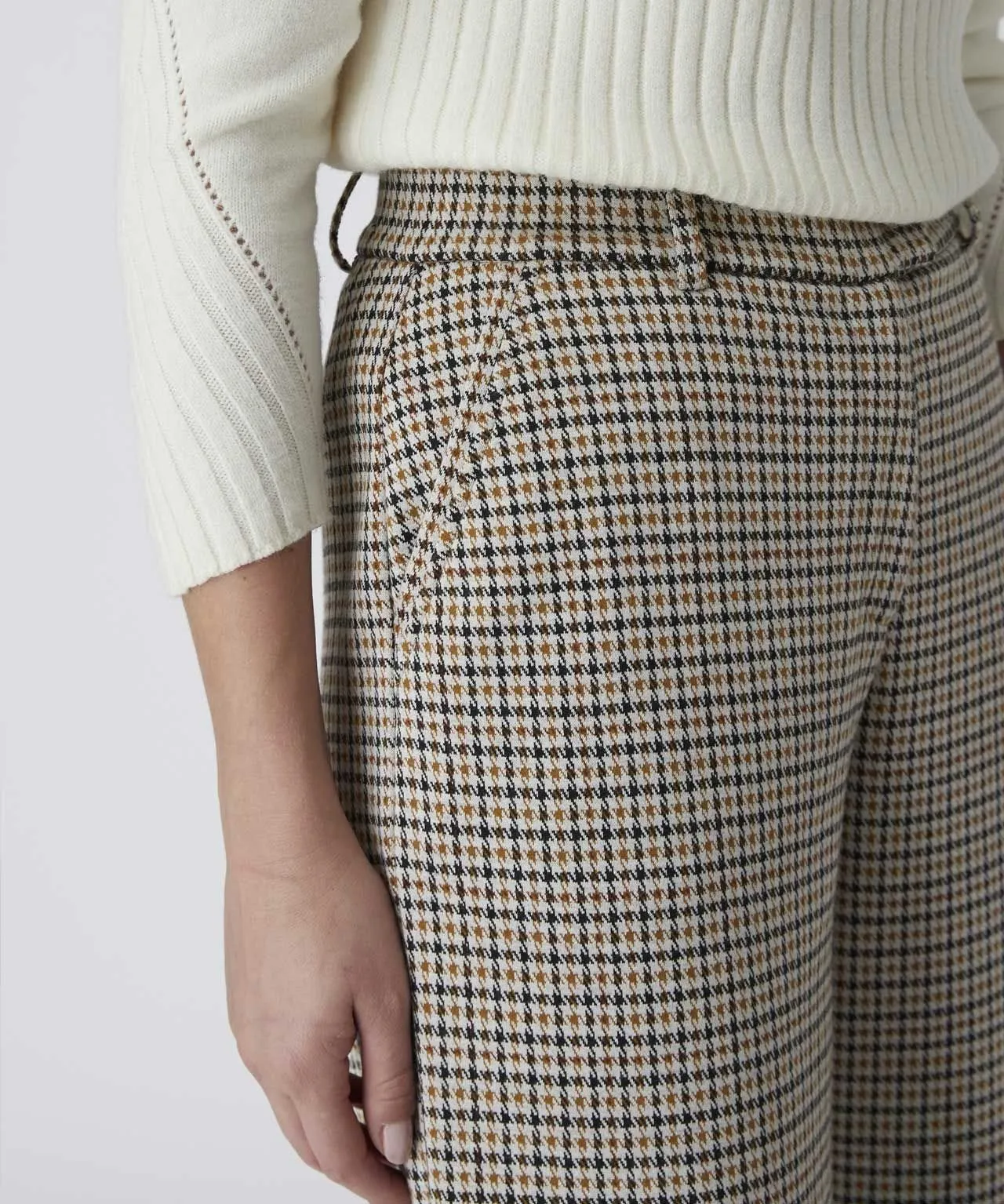 Wide-leg Check Trousers